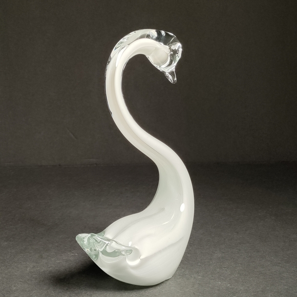 BLOWN GLASS SWAN⭐ - Picture 3 of 9